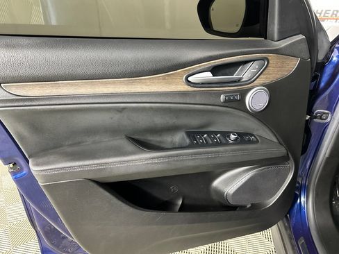 Used 2018 Alfa Romeo Stelvio Ti AWD/4WD image 11