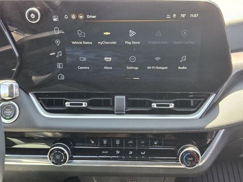 Used 2025 Chevrolet Equinox LT FWD image 16