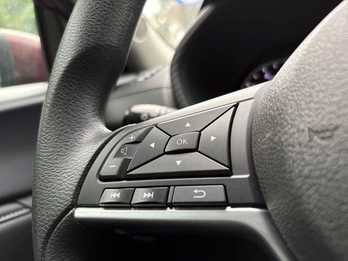 Used 2023 Nissan Sentra SV image 11