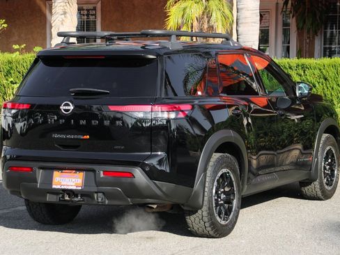 Used 2023 Nissan Pathfinder Rock Creek image 9