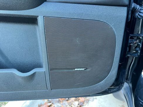 Used 2017 Chevrolet Traverse Premier image 18