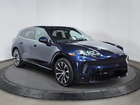 New 2026 Porsche Cayenne Electric AWD/4WD image 9