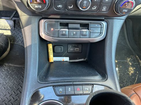 Used 2020 GMC Acadia AT4 w/ Driver Alert Package II image 8