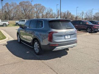 Used 2022 Kia Telluride LX video 3