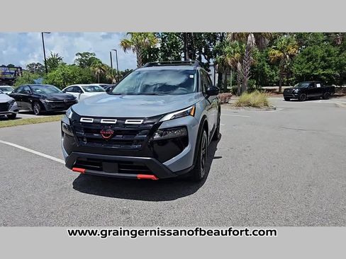Used 2025 Nissan Rogue SV w/ Rock Creek Premium Package AWD/4WD image 18