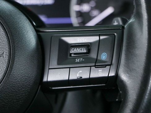 Used 2023 Nissan Rogue SV w/ SV Premium B Package FWD image 14