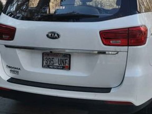 Used 2019 Kia Sedona L image 20