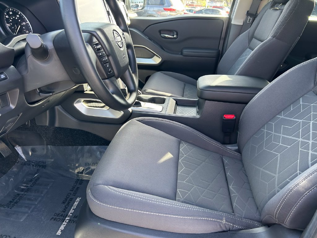 Used 2026 Nissan Frontier SV RWD image 10