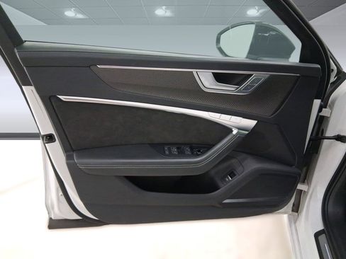 Used 2021 Audi S6 Prestige w/ Prestige Package image 20