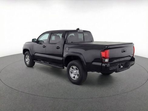 Used 2022 Toyota Tacoma SR w/ SR Convenience Package image 4