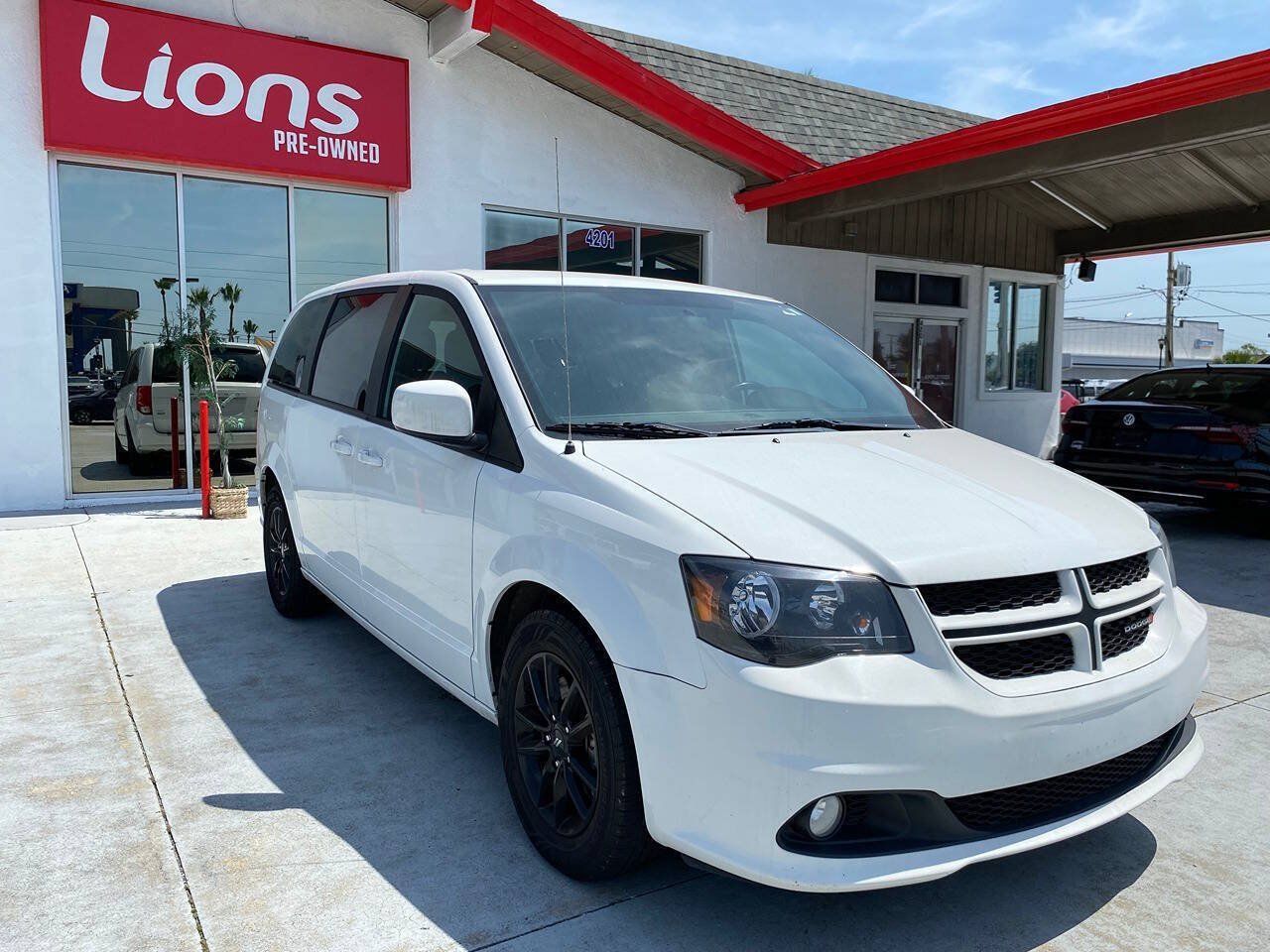 Used 2019 Dodge Grand Caravan GT FWD image 14