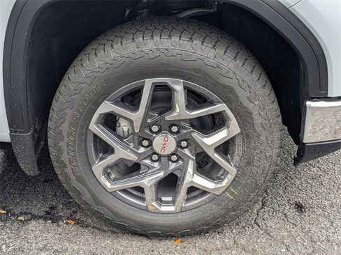 New 2026 GMC Sierra 1500 SLT w/ SLT Premium Plus Package image 11