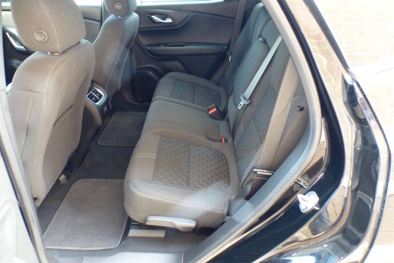 Used 2020 Chevrolet Blazer LT FWD image 35