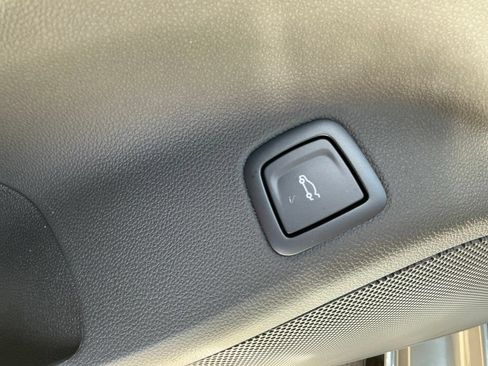 Used 2025 Cadillac CT5 V w/ Technology Package RWD image 26