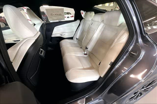New 2026 Lexus ES 500e AWD/4WD image 10