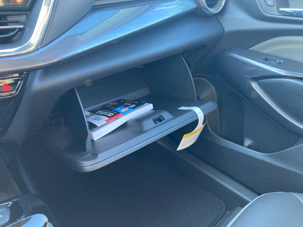 New 2026 Chevrolet Trax ACTIV w/ Sunroof Package FWD image 18
