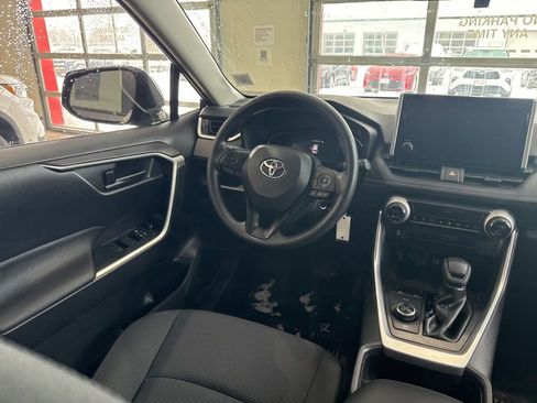 Used 2023 Toyota RAV4 LE image 10