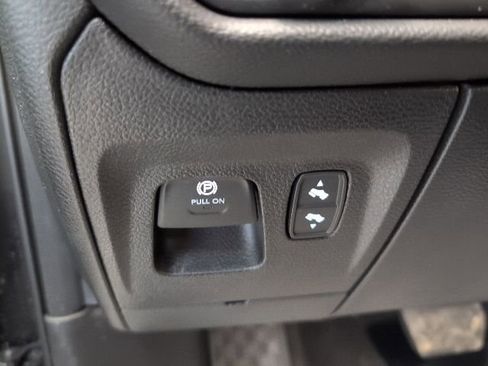 New 2026 RAM 1500 4x4 Crew Cab image 15