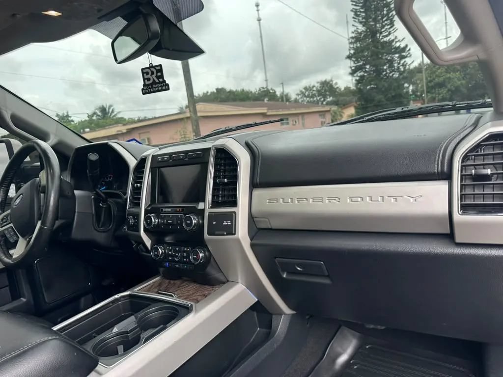 Used 2019 Ford F250 Lariat w/ Lariat Ultimate Package AWD/4WD image 13