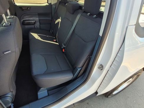 New 2025 Ford Maverick XL image 6