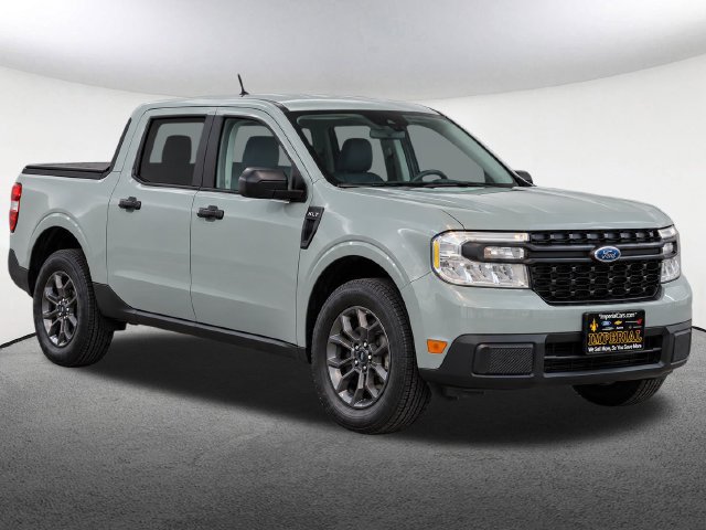 Used 2024 Ford Maverick XLT FWD image 2