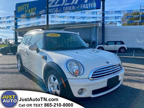 Used 2009 MINI Cooper Clubman Hardtop FWD image 1