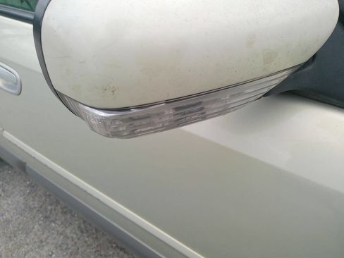 Used 2005 Subaru Outback 3.0R L.L. Bean image 39