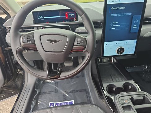 Used 2025 Ford Mustang Mach-E Select RWD image 15