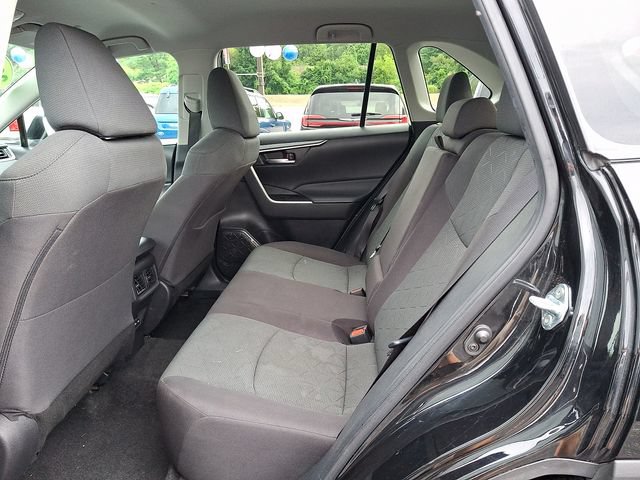 Used 2024 Toyota RAV4 XLE FWD image 10