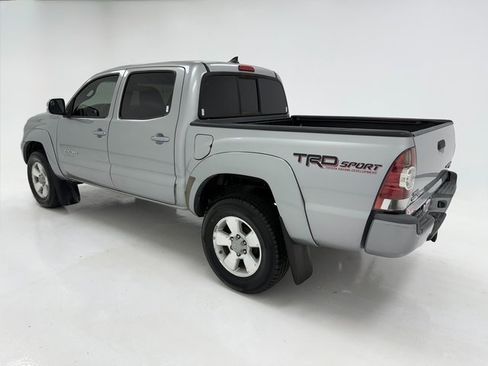Used 2014 Toyota Tacoma PreRunner image 38