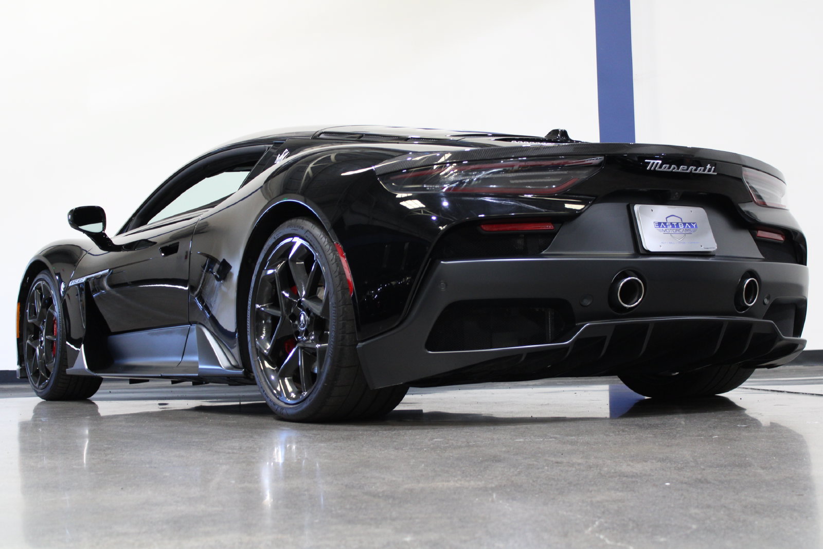 Used 2022 Maserati MC20 Coupe RWD image 17