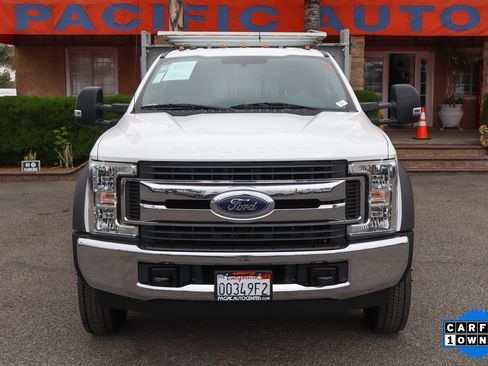 Used 2017 Ford F550 2WD Crew Cab Super Duty image 3