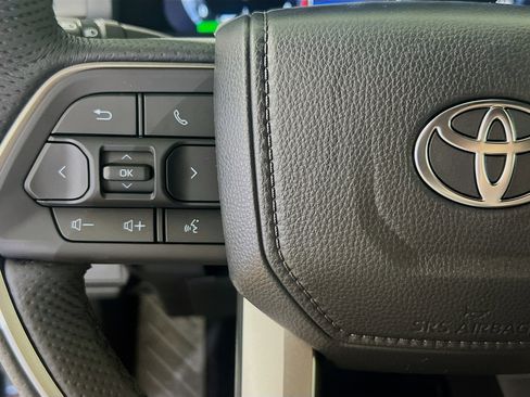 New 2025 Toyota Tacoma TRD Off-Road image 18