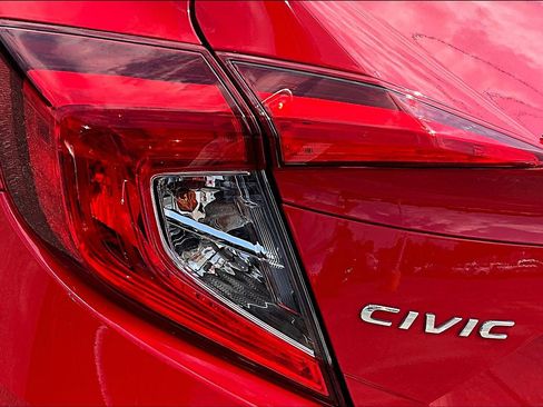 Used 2019 Honda Civic Sport image 28