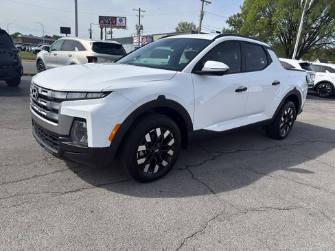 Used 2025 Hyundai Santa Cruz SEL FWD image 9