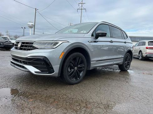 Used 2022 Volkswagen Tiguan SE R-Line AWD/4WD image 7