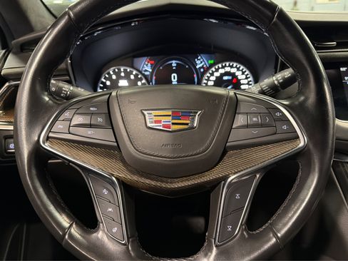 Used 2019 Cadillac XT5 Platinum AWD/4WD image 23