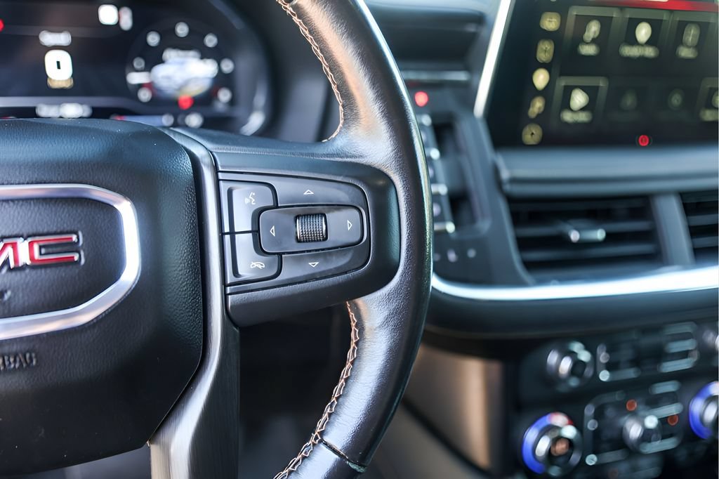 Used 2023 GMC Yukon AT4 AWD/4WD image 16