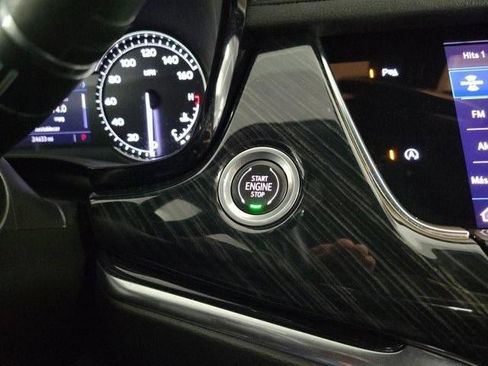 Certified 2023 Cadillac XT6 Premium Luxury image 18