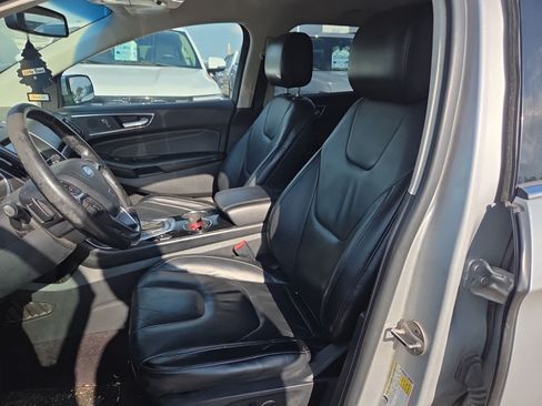 Used 2016 Ford Edge Titanium w/ Technology Package AWD/4WD image 8
