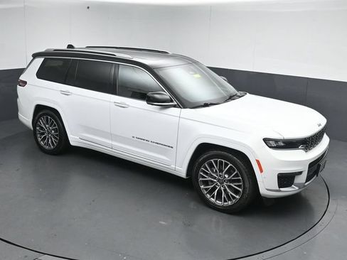 Used 2023 Jeep Grand Cherokee L Summit AWD/4WD image 46