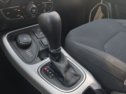 Used 2019 Jeep Compass Sport AWD/4WD image 26