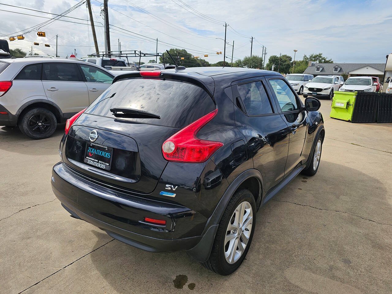 Used 2014 Nissan Juke SV FWD image 4