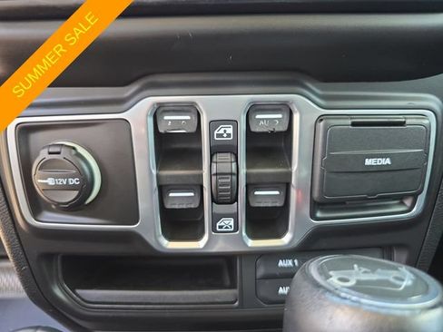 Certified 2018 Jeep Wrangler Unlimited Sahara AWD/4WD image 16
