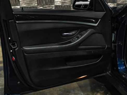 Used 2015 BMW 535i xDrive Sedan AWD/4WD image 40