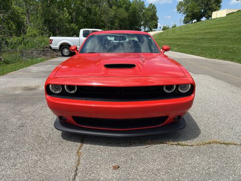 Used 2019 Dodge Challenger GT w/ Driver Convenience Group RWD image 8