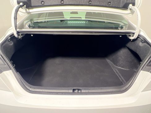 Used 2025 Toyota Camry LE image 34