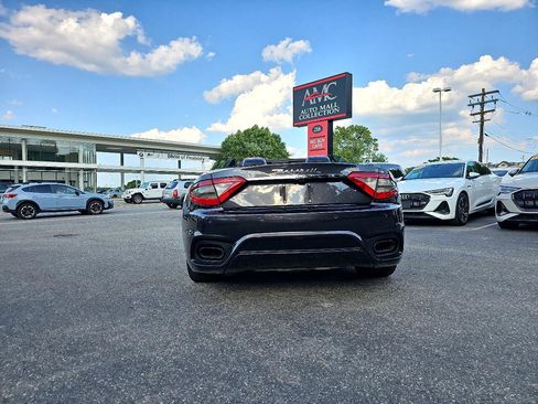 Used 2018 Maserati GranTurismo Sport image 14