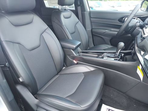 New 2026 Jeep Compass Latitude AWD/4WD image 27