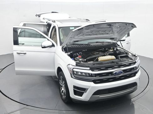 Used 2024 Ford Expedition Max Limited AWD/4WD image 48